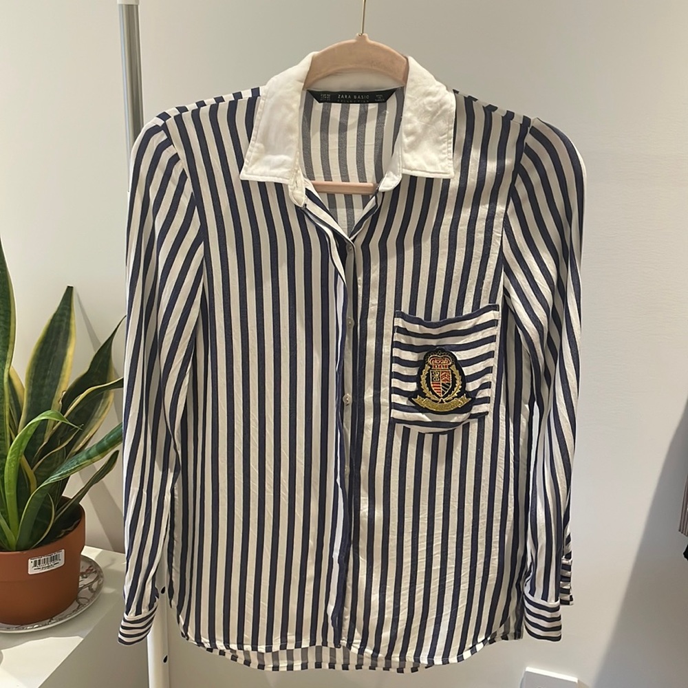 Striped button-up shirt zara size xs